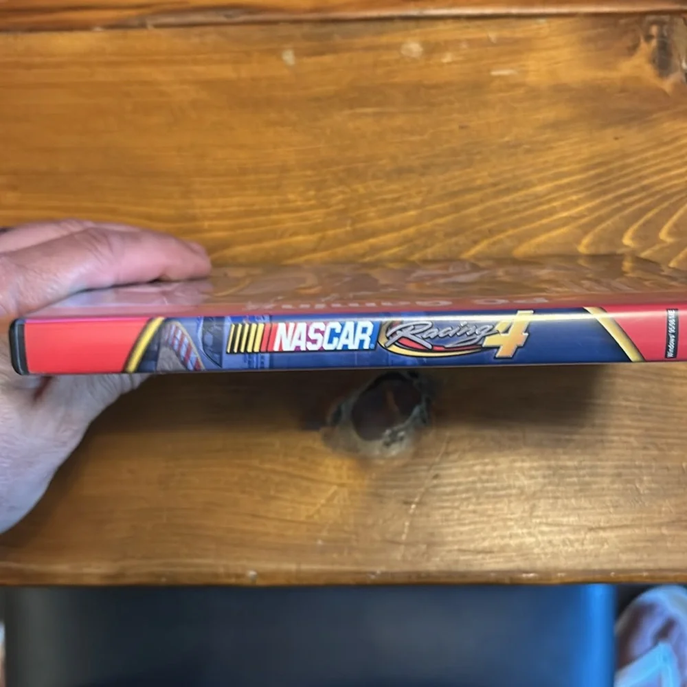 Serra NASCAR Racing 4 PC Game - Red and Blue